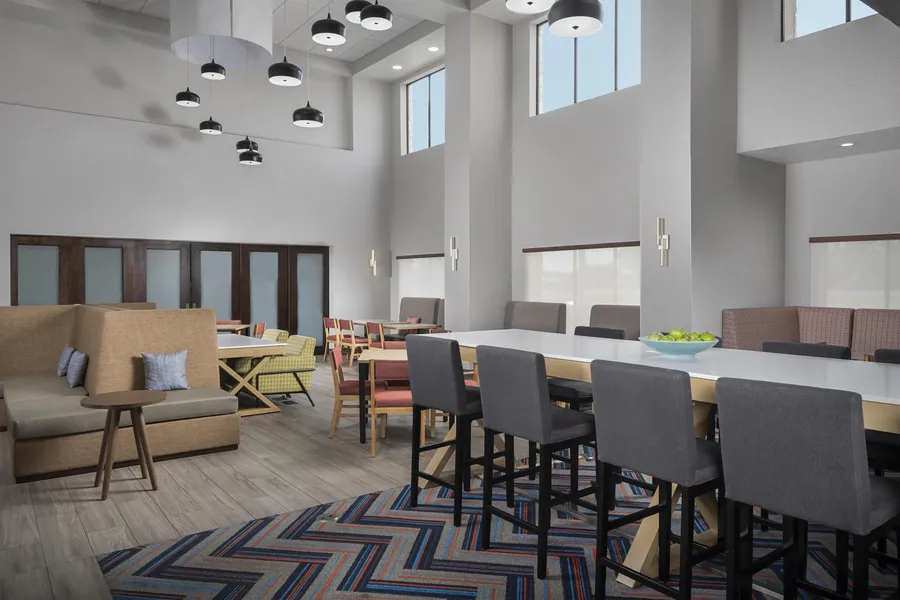 Hampton Inn & Suites Mansfield hotel detail image 2