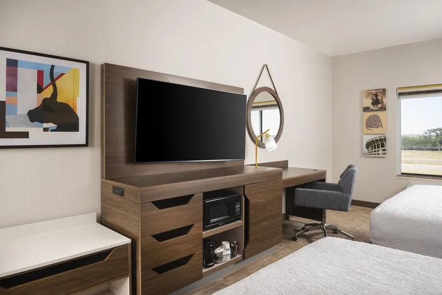 Hampton Inn & Suites Mansfield hotel detail image 6