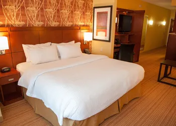 Courtyard by Marriott Pittsburgh North/Cranberry Woods hotel thumbnail 4
