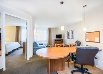 Candlewood Suites Pittsburgh Cranberry by IHG hotel thumbnail 3