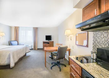Candlewood Suites Pittsburgh Cranberry by IHG hotel thumbnail 4