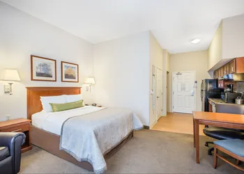 Candlewood Suites Pittsburgh Cranberry by IHG hotel thumbnail 7