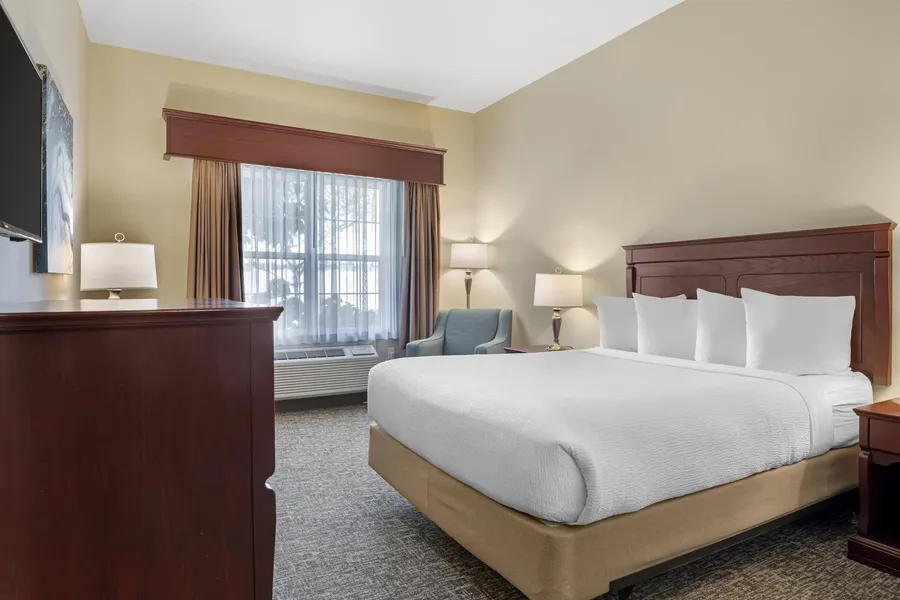 Best Western Plus Fredericton Hotel & Suites hotel detail image 6