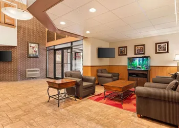 Ramada by Wyndham Fredericton hotel thumbnail 2