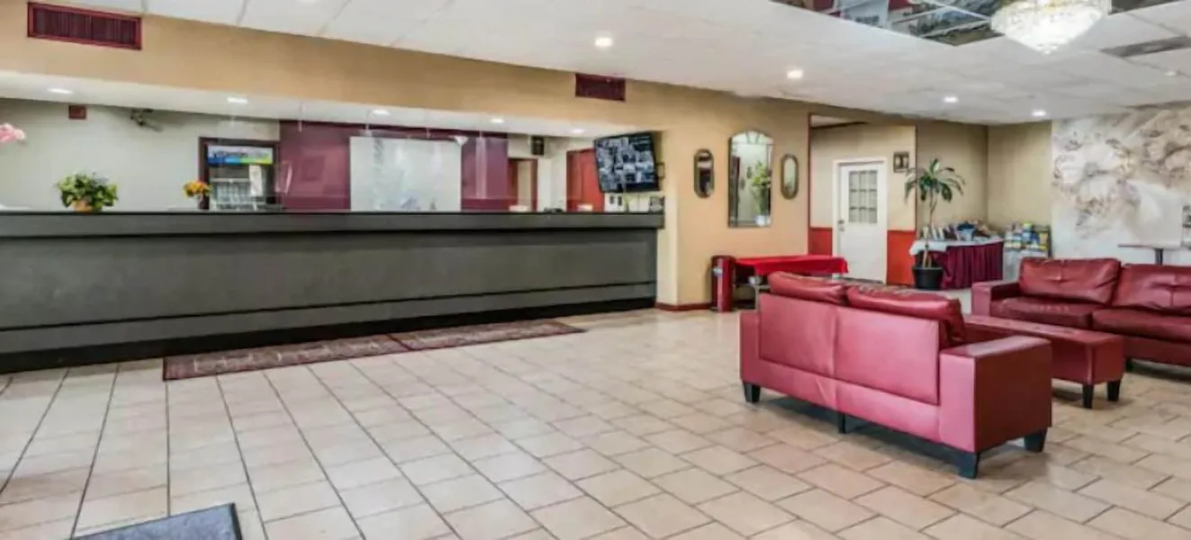 Red Carpet Inn Hazleton hotel detail image 2