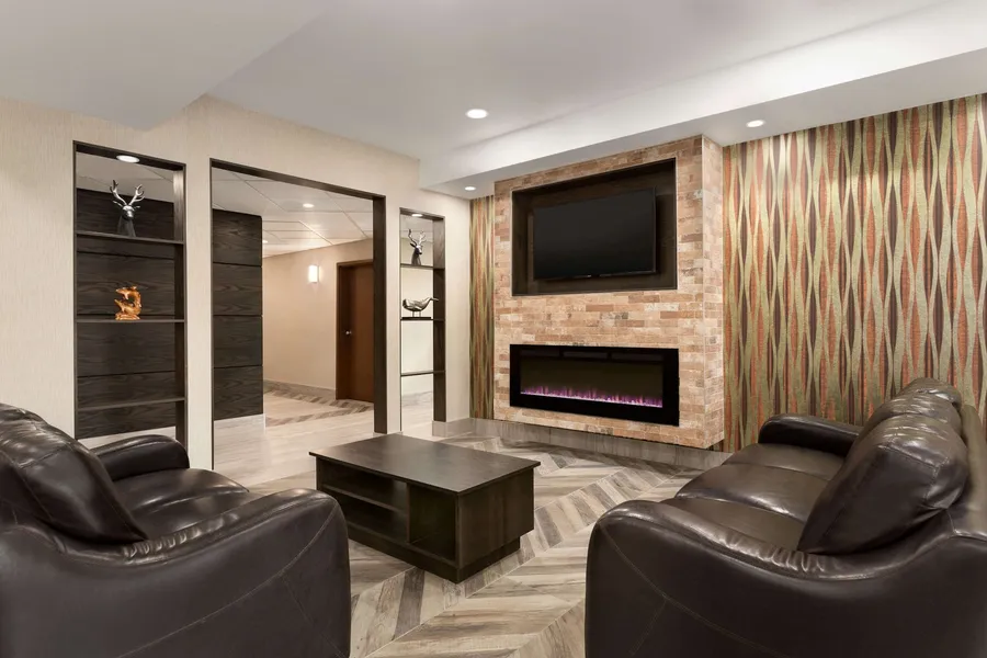Super 8 by Wyndham Ajax/Toronto On hotel detail image 2