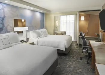 Courtyard by Marriott Oshawa hotel thumbnail 5