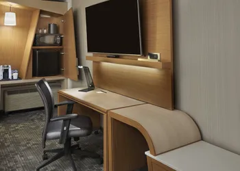 Courtyard by Marriott Oshawa hotel thumbnail 7