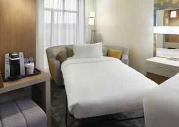 Courtyard by Marriott Oshawa hotel thumbnail 8