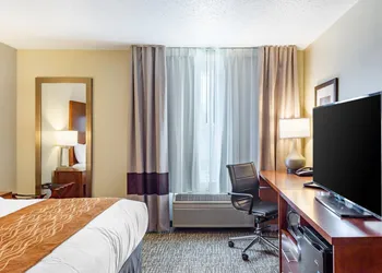 Comfort Inn DeKalb - University Area hotel thumbnail 8