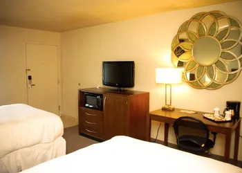 Unique Suites Hotel hotel thumbnail 6