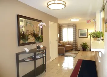 Sonesta Simply Suites Chicago Libertyville hotel thumbnail 2