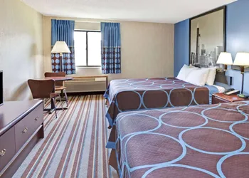 Super 8 by Wyndham Monee hotel thumbnail 6