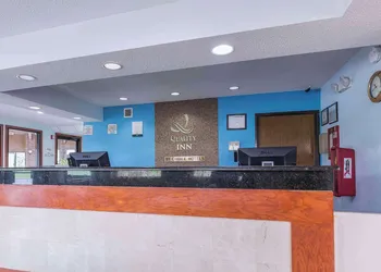Quality Inn Sycamore - DeKalb hotel thumbnail 3