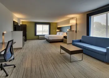 Holiday Inn Express & Suites Morris by IHG hotel thumbnail 5