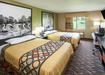 Super 8 by Wyndham Dwight hotel thumbnail 5