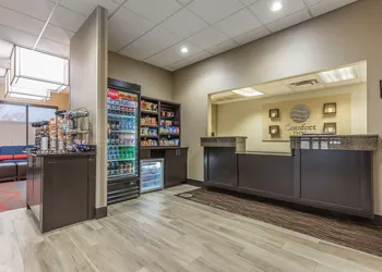 Comfort Inn Alton near I-255 hotel thumbnail 2