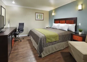 American Inn hotel thumbnail 4