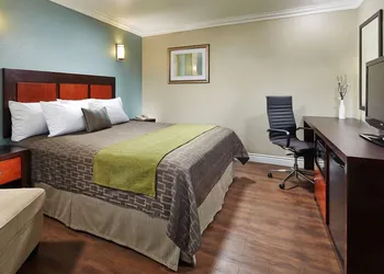 American Inn hotel thumbnail 5