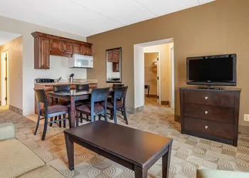 Comfort Inn Warner Robins - Robins Air Force Base Area hotel thumbnail 5