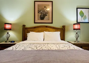 Salida Inn & Monarch Suites hotel thumbnail 8