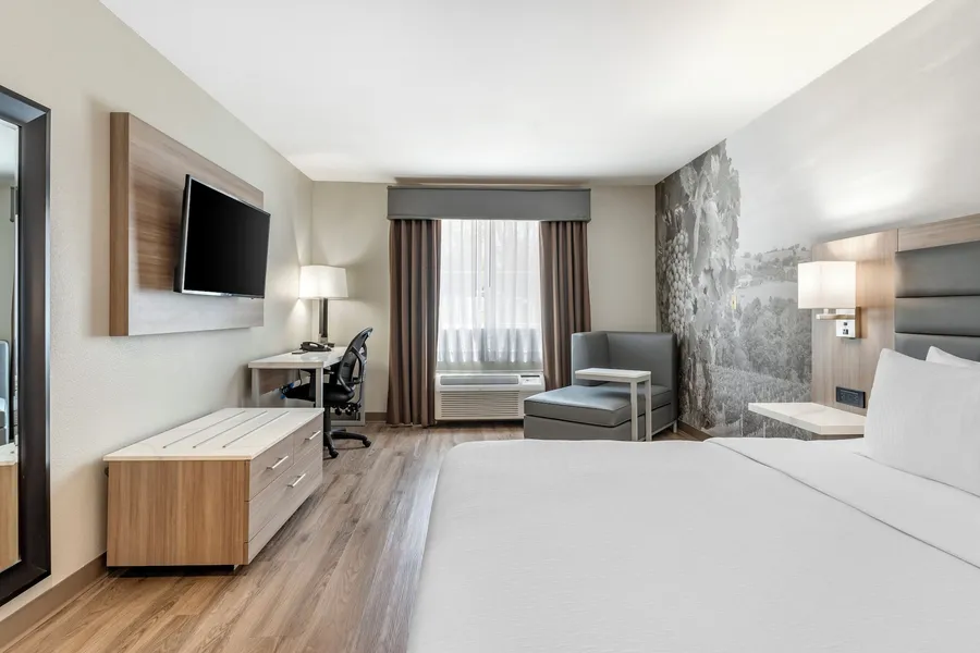 Best Western Plus Vineyard Inn hotel detail image 6