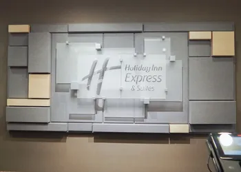 Holiday Inn Express & Suites Blacksburg - University Area by IHG hotel thumbnail 3