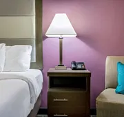La Quinta Inn by Wyndham Radford hotel detail image 7