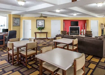 Econo Lodge Byron near Historic District - Warner Robins hotel thumbnail 2