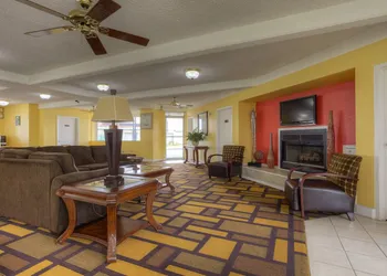 Econo Lodge Byron near Historic District - Warner Robins hotel thumbnail 6