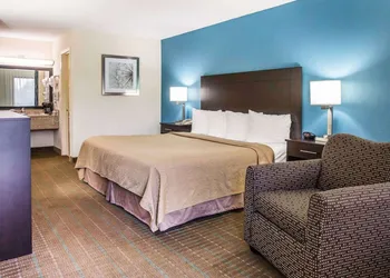 Quality Inn Macon West hotel thumbnail 7