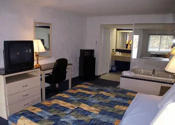 Superlodge Atlantic City Absecon hotel thumbnail 3