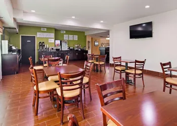 Wingate by Wyndham Macon I-475 hotel thumbnail 8