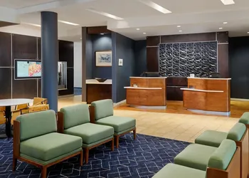 Courtyard by Marriott Warner Robins hotel thumbnail 2