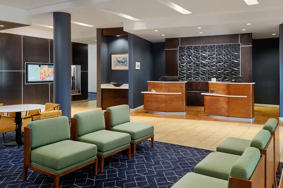 Courtyard by Marriott Warner Robins hotel detail image 2