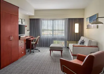 Courtyard by Marriott Warner Robins hotel thumbnail 8