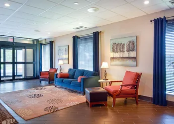 Quality Inn hotel thumbnail 2