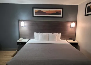 Quality Inn hotel thumbnail 5