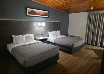 Quality Inn hotel thumbnail 7