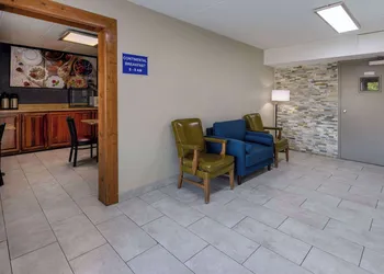 Days Inn by Wyndham Winchester hotel thumbnail 5