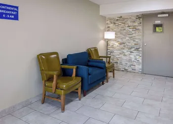 Days Inn by Wyndham Winchester hotel thumbnail 6