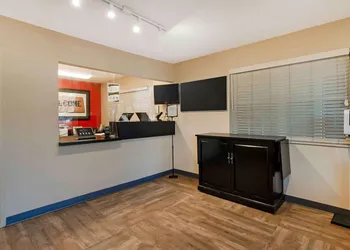 Extended Stay America Select Suites Roanoke Airport hotel thumbnail 2