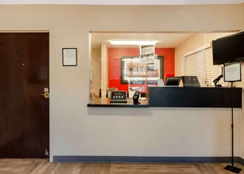 Extended Stay America Select Suites Roanoke Airport hotel thumbnail 3