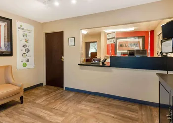 Extended Stay America Select Suites Roanoke Airport hotel thumbnail 4