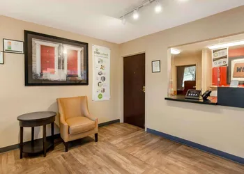 Extended Stay America Select Suites Roanoke Airport hotel thumbnail 5