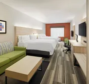 Holiday Inn Express & Suites Salem by IHG hotel detail image 4