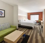 Holiday Inn Express & Suites Salem by IHG hotel detail image 7