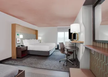 Holiday Inn Roanoke Airport – Conference CTR by IHG hotel thumbnail 8