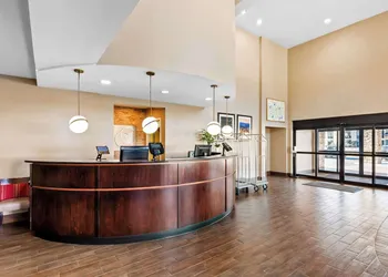 Comfort Suites Salem-Roanoke I-81 hotel thumbnail 3