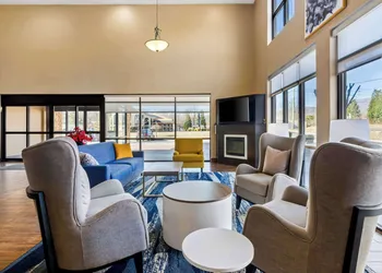 Comfort Suites Salem-Roanoke I-81 hotel thumbnail 6
